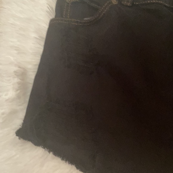 Levi’s Vintage White Label/Tag Repurposed Black Distressed Denim Shorts - Picture 11 of 15